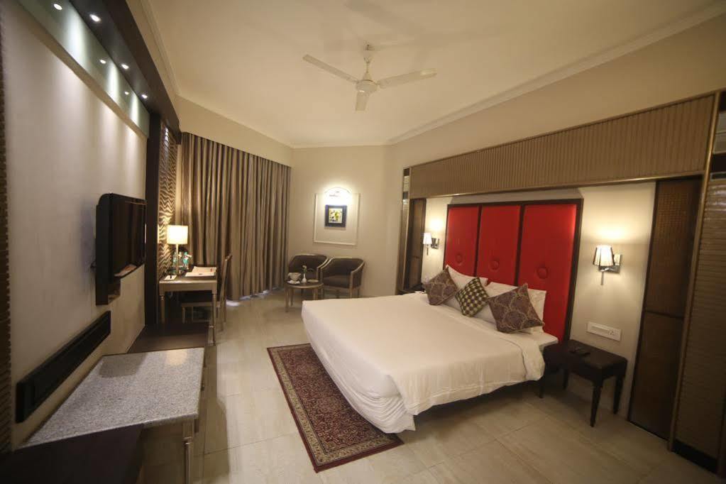 The Amayaa Varanasi Exterior foto