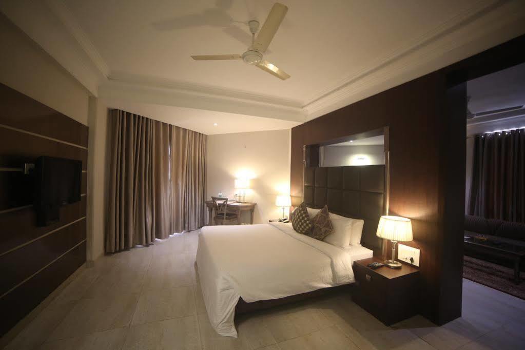 The Amayaa Varanasi Exterior foto