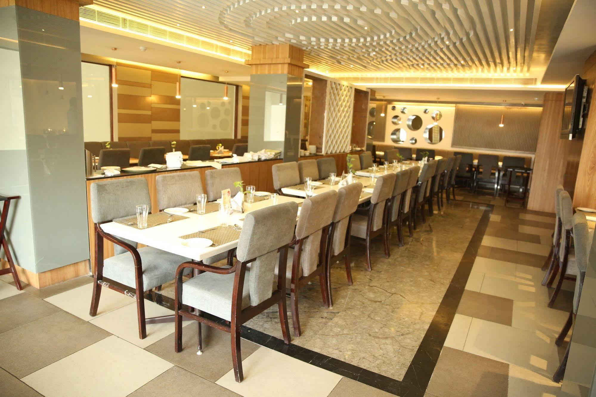 The Amayaa Varanasi Exterior foto
